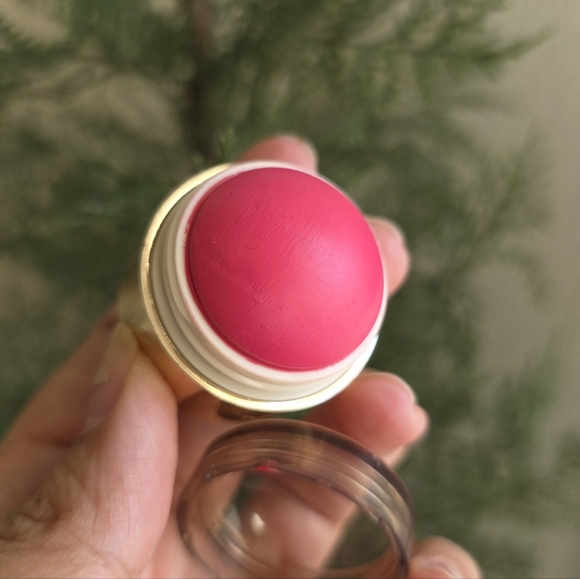 2$25 Merit Mini Flush Balm In Le Bonbon - Picture 3 of 6